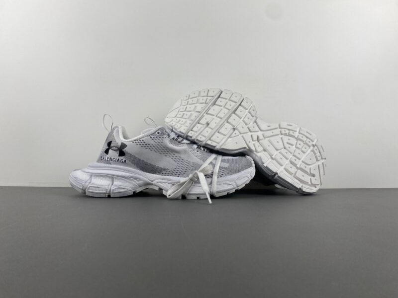 Balenciaga x Under Armour 3xl Knit Sneaker in White/black - Image 11