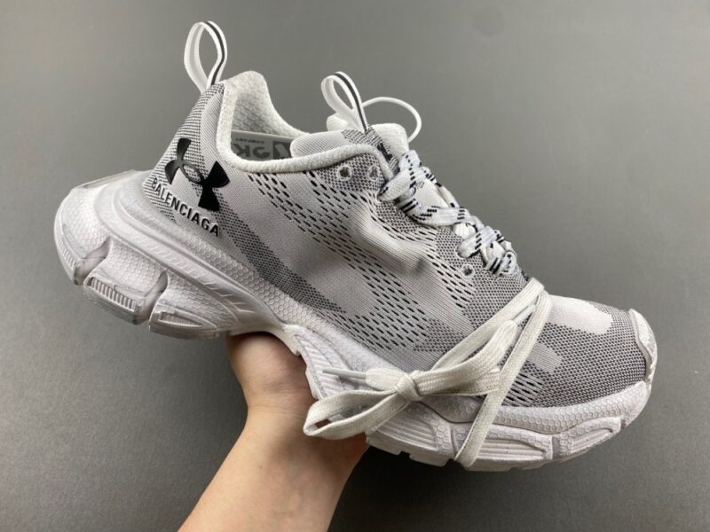 Balenciaga x Under Armour 3xl Knit Sneaker in White/black - Image 2