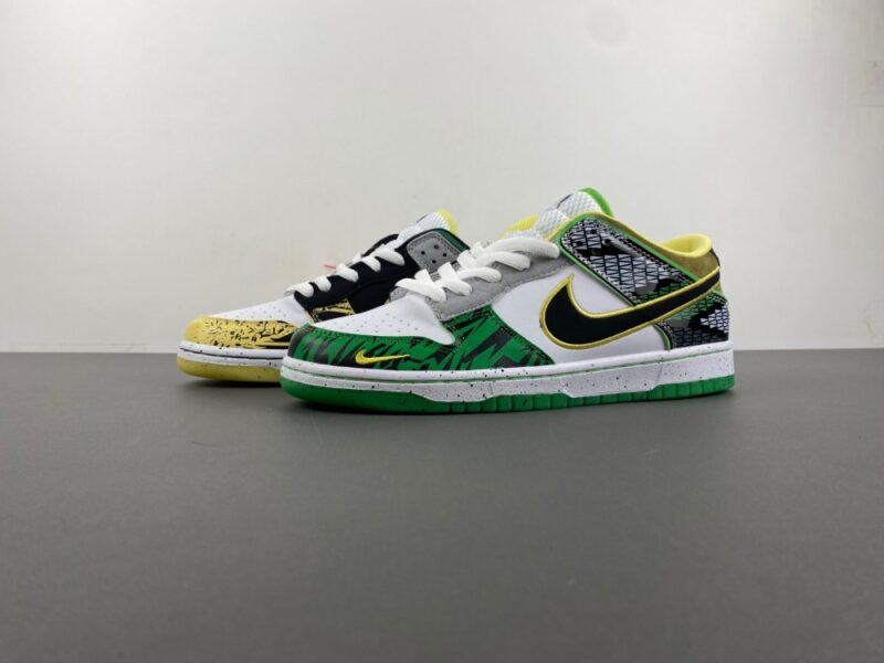 Nike Dunk Low What the Duck Away University of Oregon PE