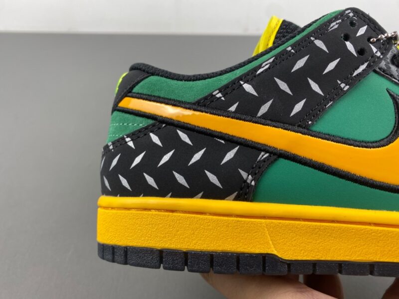 Nike Dunk Low What the Duck Home University of Oregon PE - Image 8