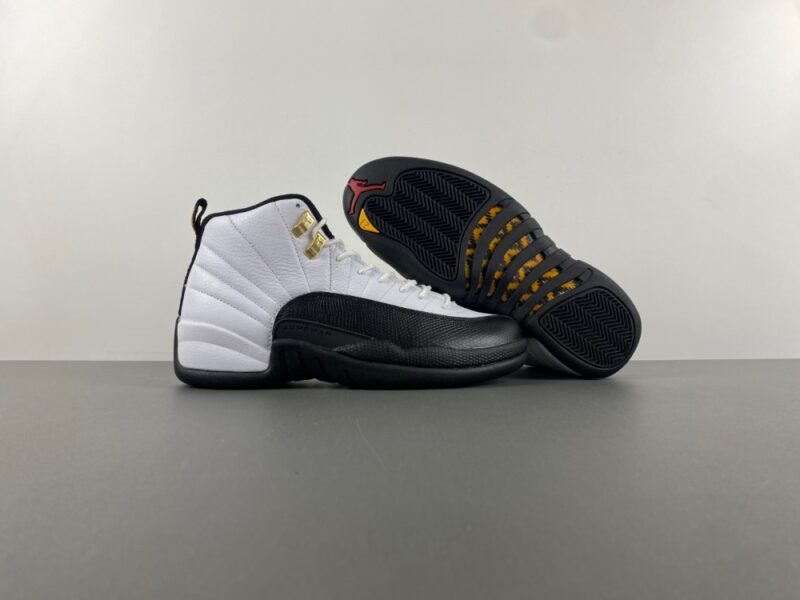 Air Jordan 12 Retro Taxi (2013) - Image 11