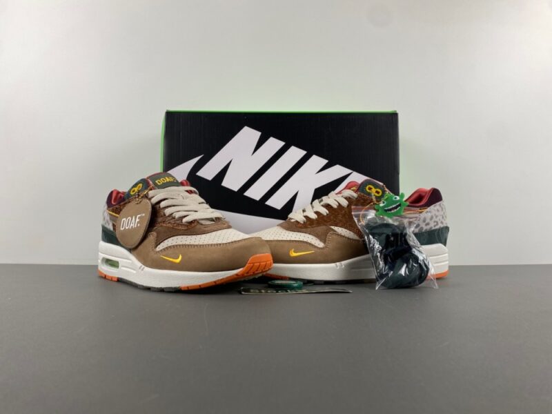 Nike Air Max 1 '87 Luxe University of Oregon PE (2024) (Numbered) - Image 6