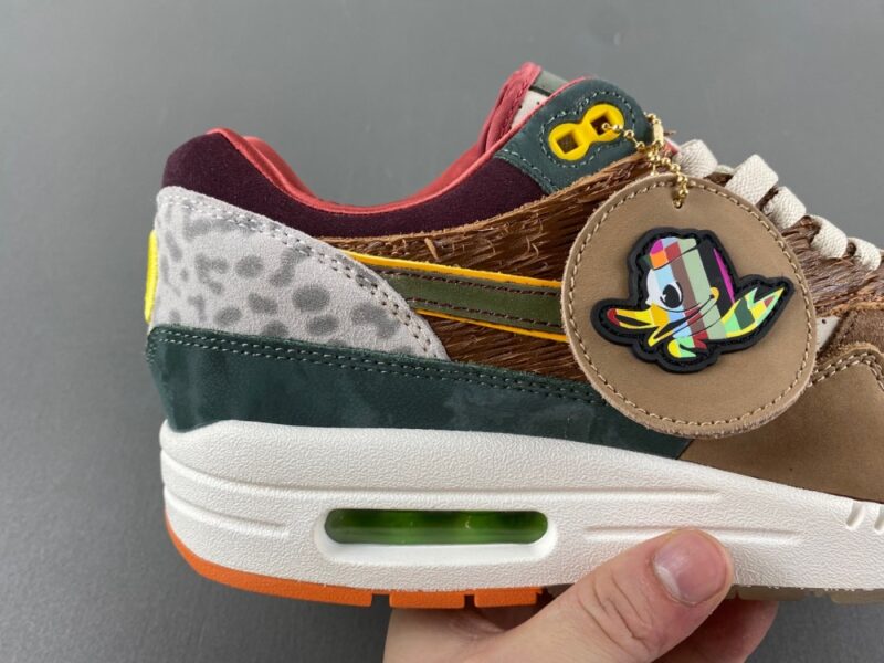 Nike Air Max 1 '87 Luxe University of Oregon PE (2024) (Numbered) - Image 3