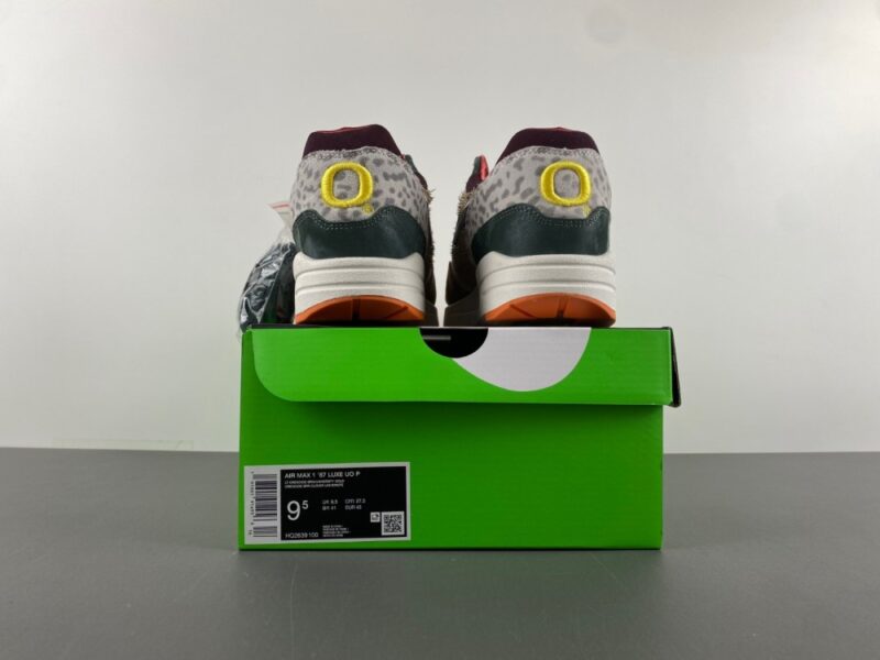 Nike Air Max 1 '87 Luxe University of Oregon PE (2024) (Numbered) - Image 4