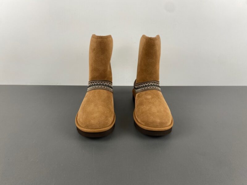 UGG Women's Classic Short Crescent - Image 7