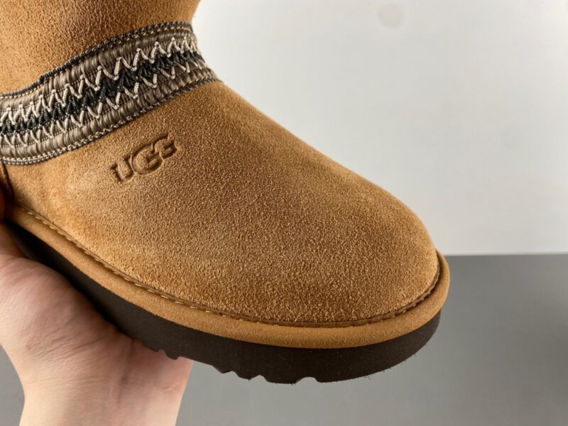 UGG Women's Classic Short Crescent - Image 9