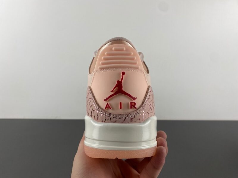 Air Jordan 3 Retro Valentine's Day (2025) - Image 9