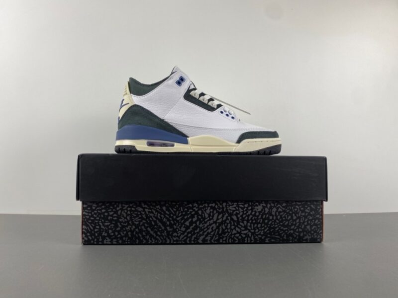 Air Jordan 3 Retro OG SP Diffused Blue - Image 16