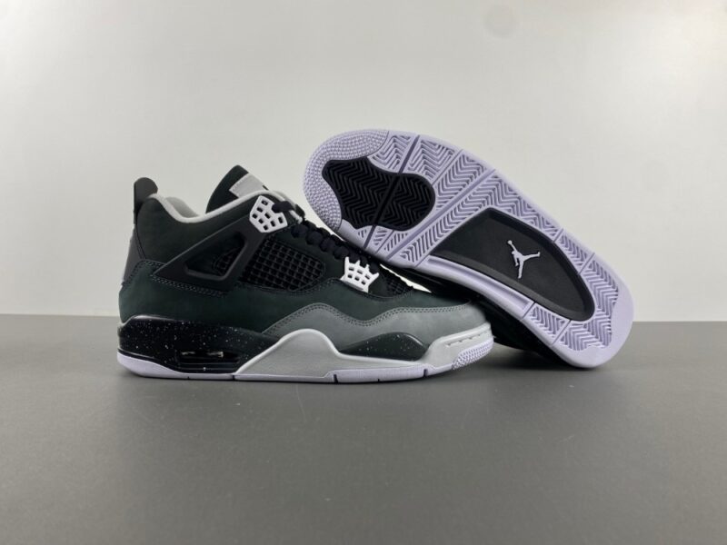 Air Jordan 4 Retro Fear (2024) - Image 4