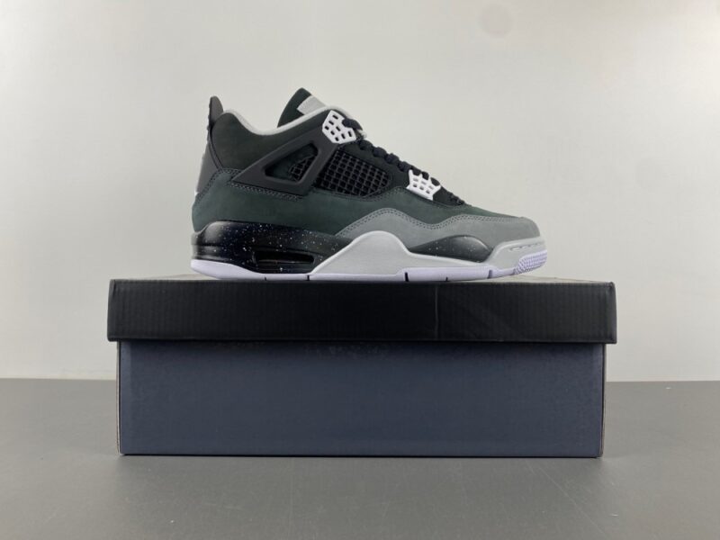 Air Jordan 4 Retro Fear (2024) - Image 12