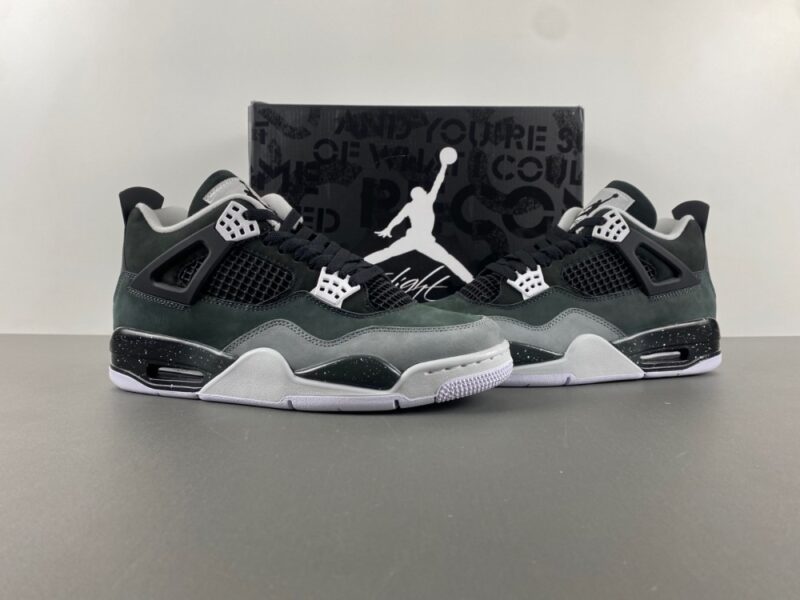 Air Jordan 4 Retro Fear (2024) - Image 3