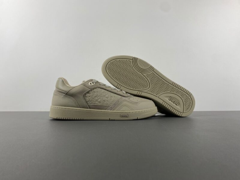 B27 Low-Top Sneaker - Image 4