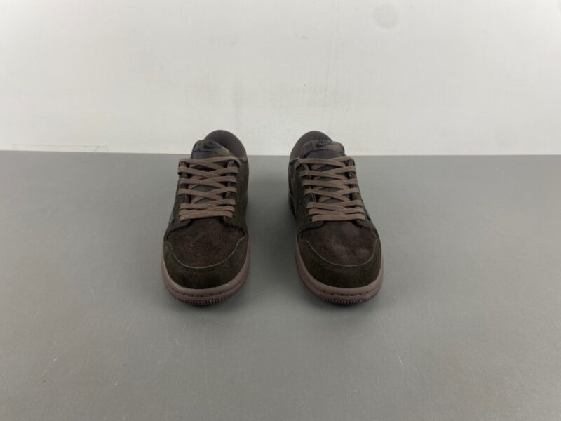 Air Jordan 1 Retro Low OG SP Travis Scott Velvet Brown - Image 4