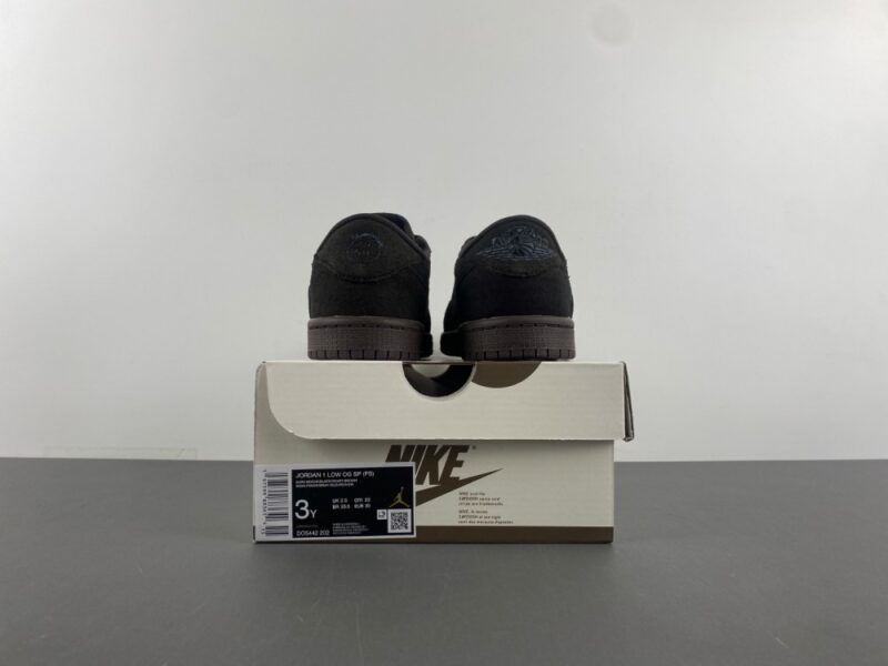 Air Jordan 1 Retro Low OG SP Travis Scott Velvet Brown - Image 3