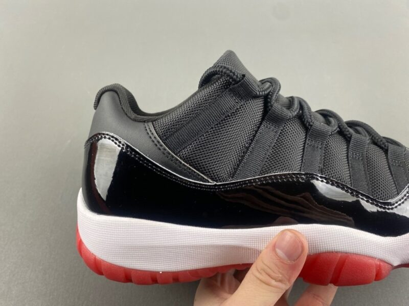 Air Jordan 11 Retro Low Bred - Image 10