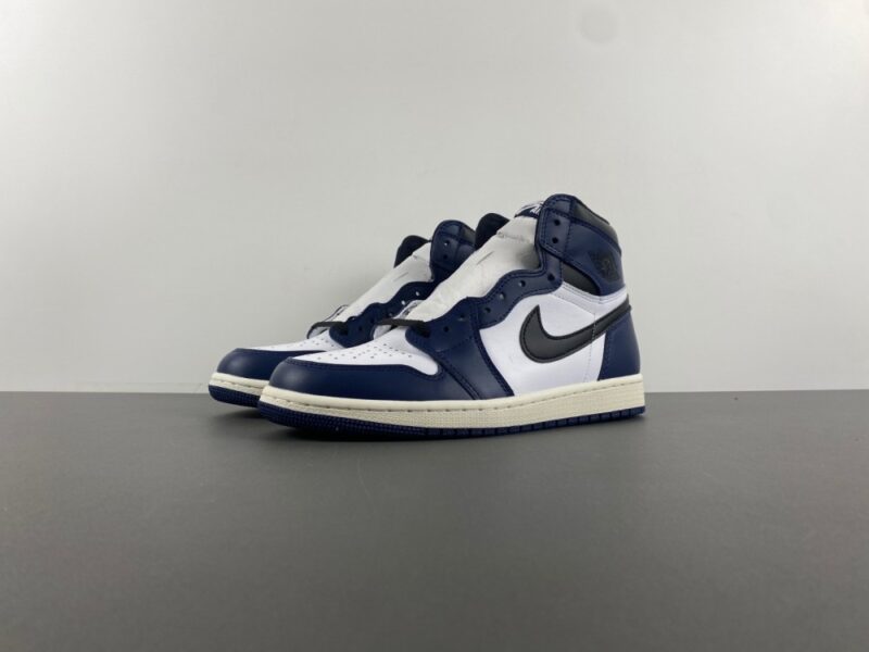 Air Jordan 1 Retro High OG Midnight Navy