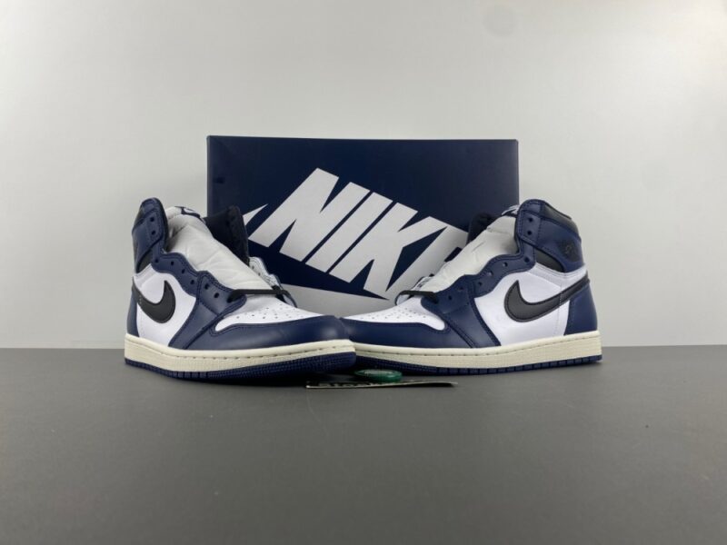 Air Jordan 1 Retro High OG Midnight Navy - Image 5