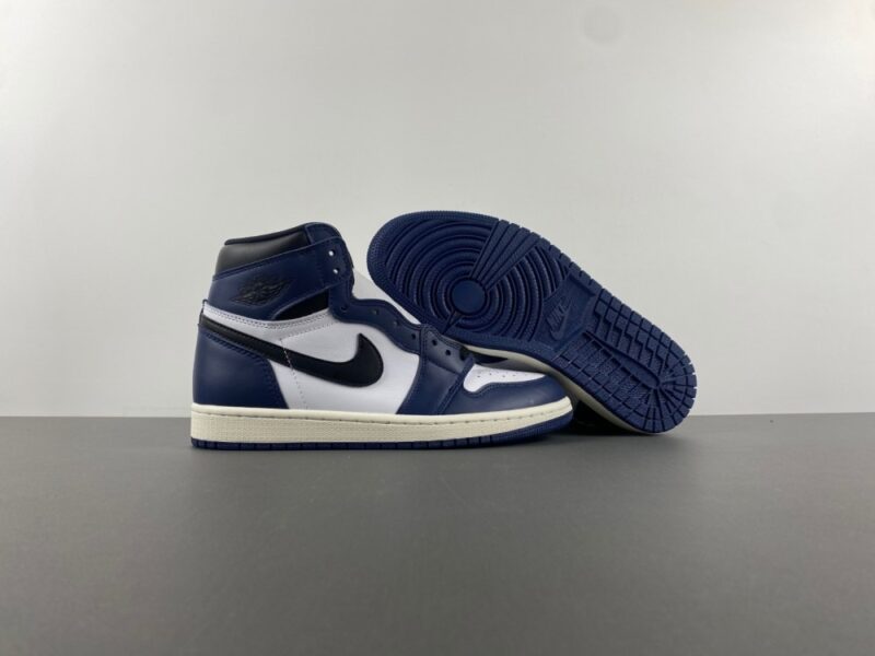 Air Jordan 1 Retro High OG Midnight Navy - Image 7