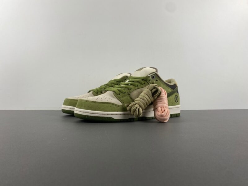 Yuto Horigome x Dunk Low SB 'Asparagus'