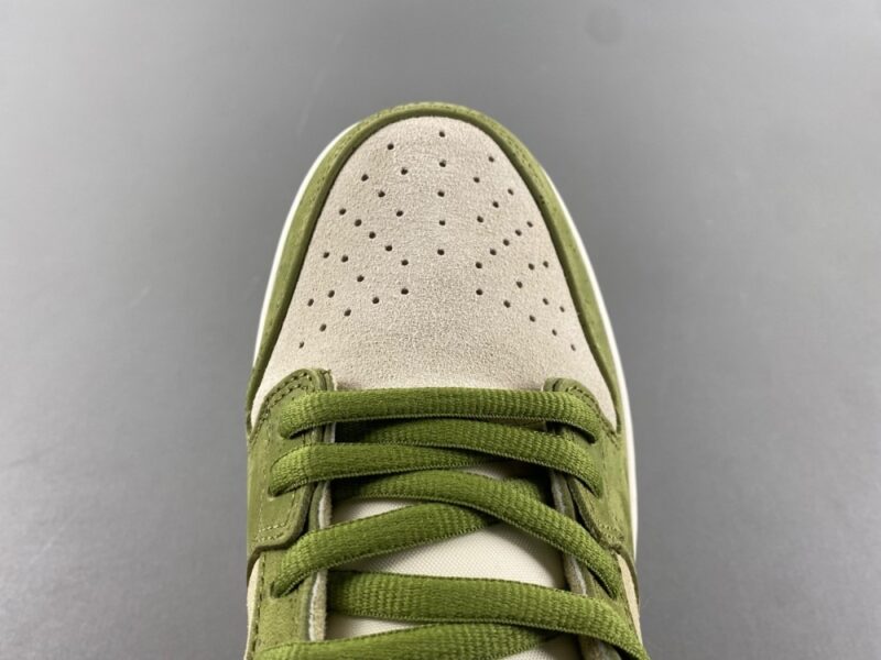 Yuto Horigome x Dunk Low SB 'Asparagus' - Image 5