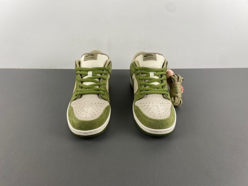 Yuto Horigome x Dunk Low SB 'Asparagus' - Image 13