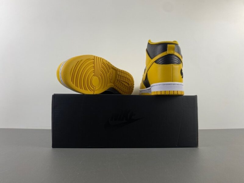 Nike Dunk High Wu-Tang (2024) - Image 24