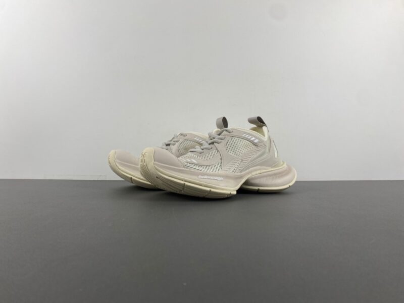 Balenciaga Circuit Sneaker in Beige