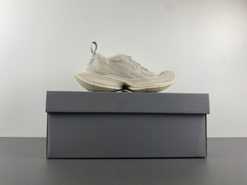 Balenciaga Circuit Sneaker in Beige - Image 16