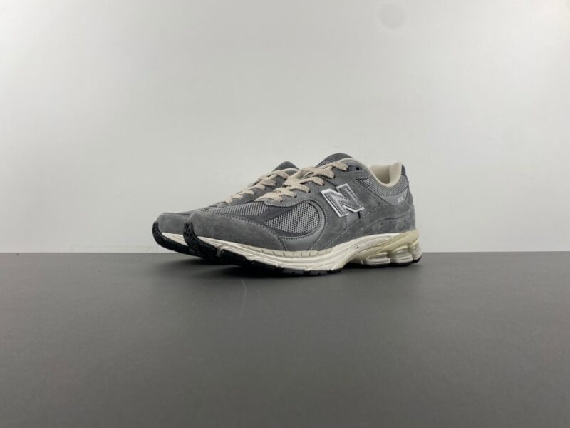 New Balance 2002R Shadow Grey