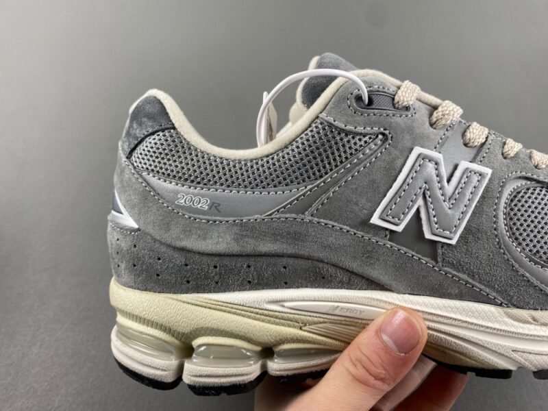 New Balance 2002R Shadow Grey - Image 3