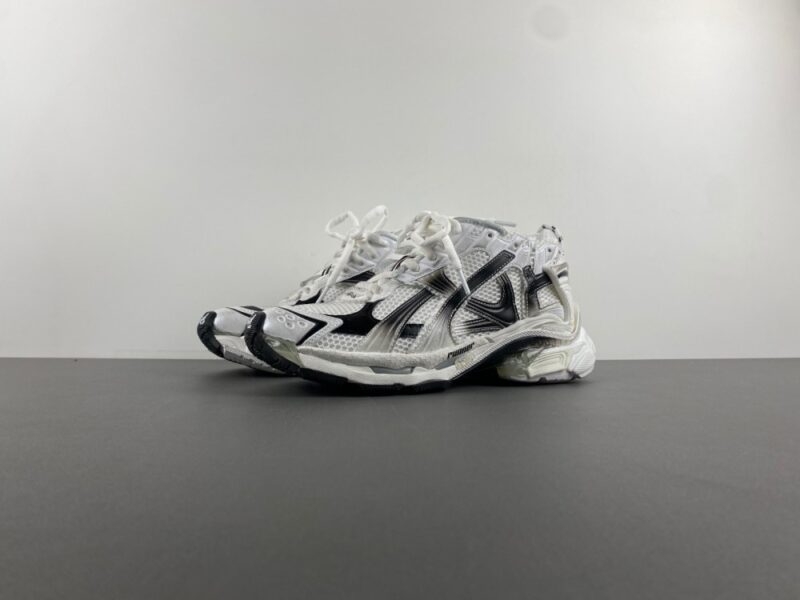 Balenciaga Runner White Black Gradient