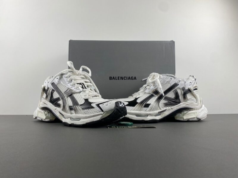 Balenciaga Runner White Black Gradient - Image 8