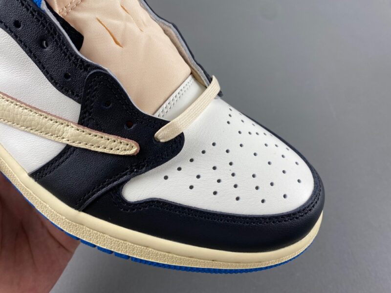 Air Jordan 1 Retro Low OG SP Fragment x Travis Scott - Image 4