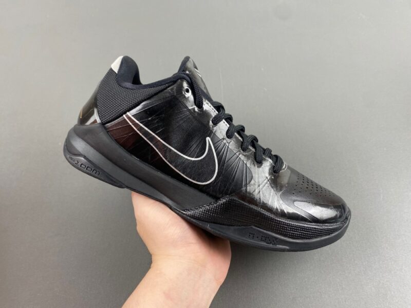 Nike Zoom Kobe 5 ‘Blackout’ - Image 2