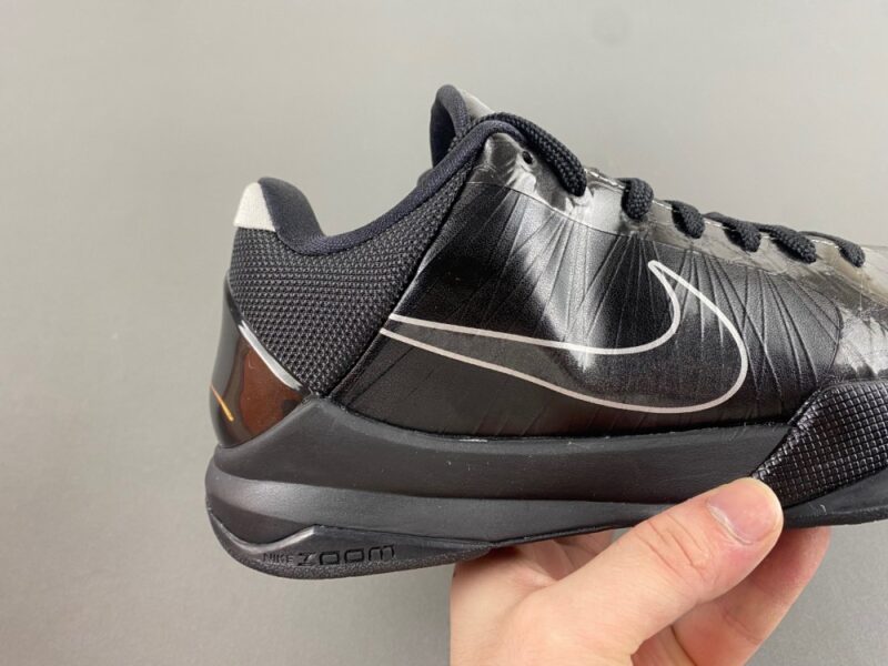 Nike Zoom Kobe 5 ‘Blackout’ - Image 3