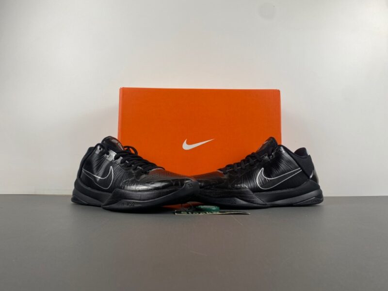 Nike Zoom Kobe 5 ‘Blackout’ - Image 15