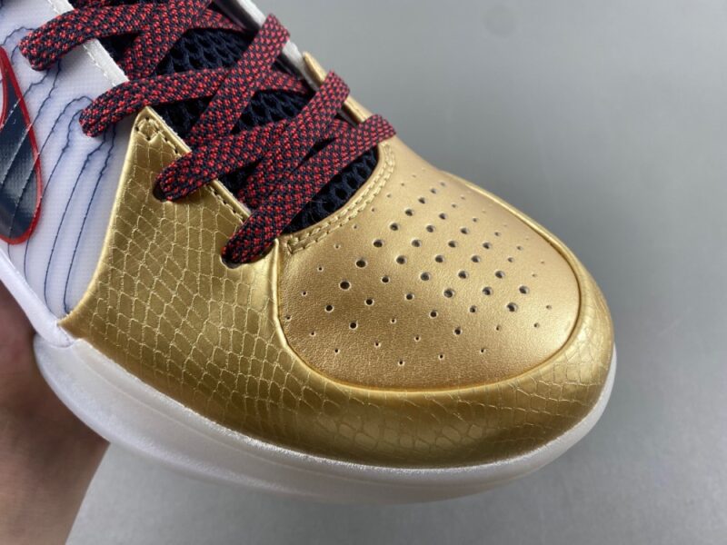 Nike Kobe 4 Protro Gold Medal - Image 4