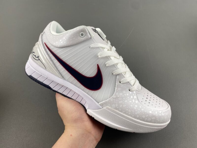 Nike Kobe 4 Protro - Image 2