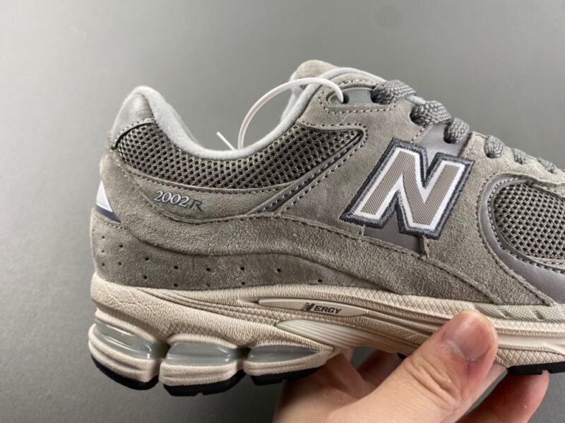 New Balance 2002R Marblehead Light Aluminum - Image 3