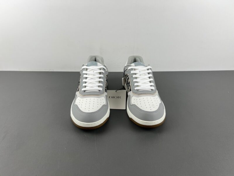 B27 Low-Top Sneaker - Image 7