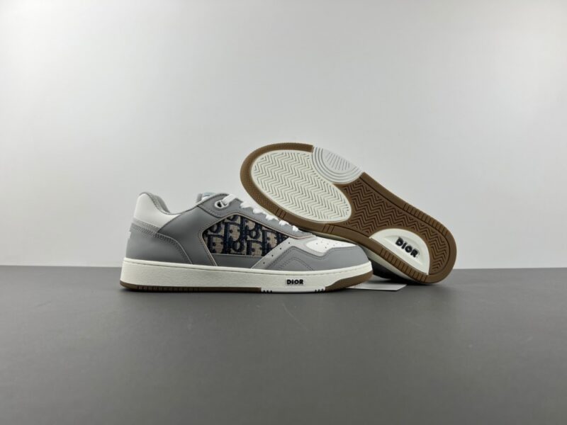 B27 Low-Top Sneaker - Image 11