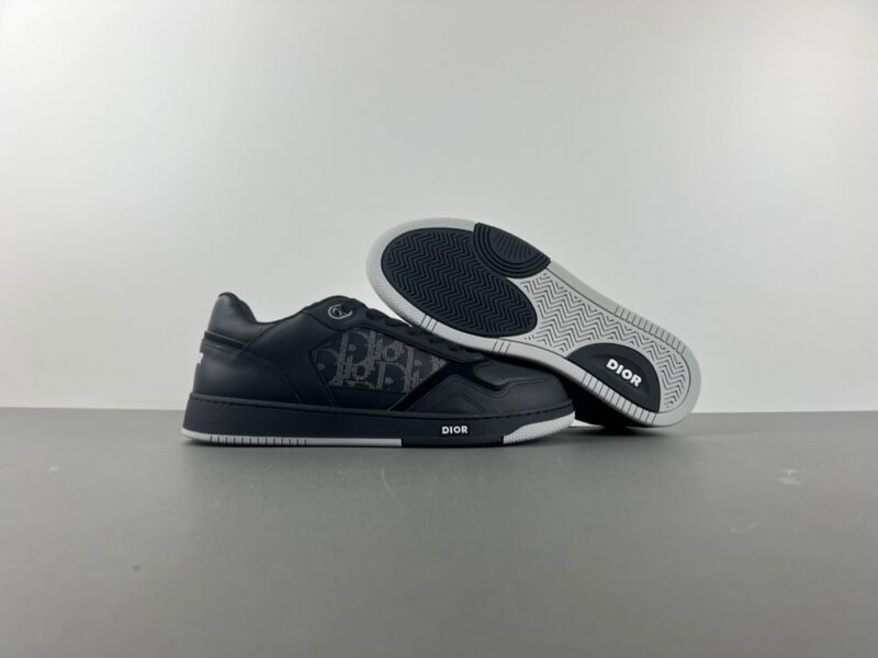 B27 Low-Top Sneaker - Image 6