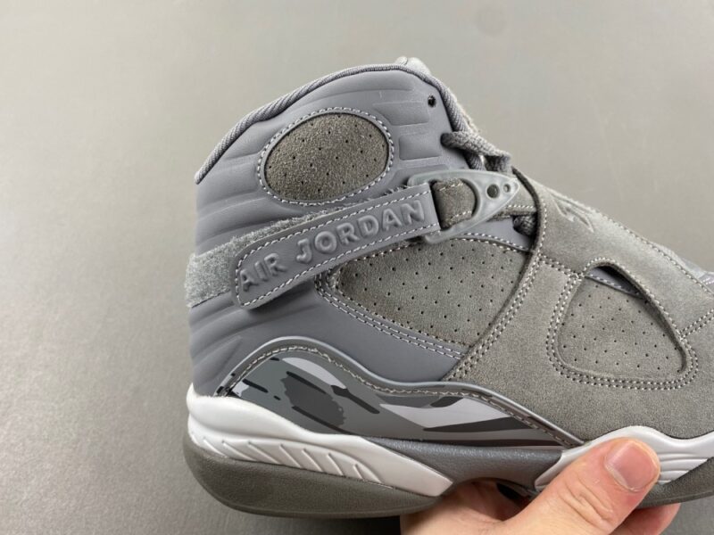 Air Jordan 8 Retro Cool Grey - Image 3