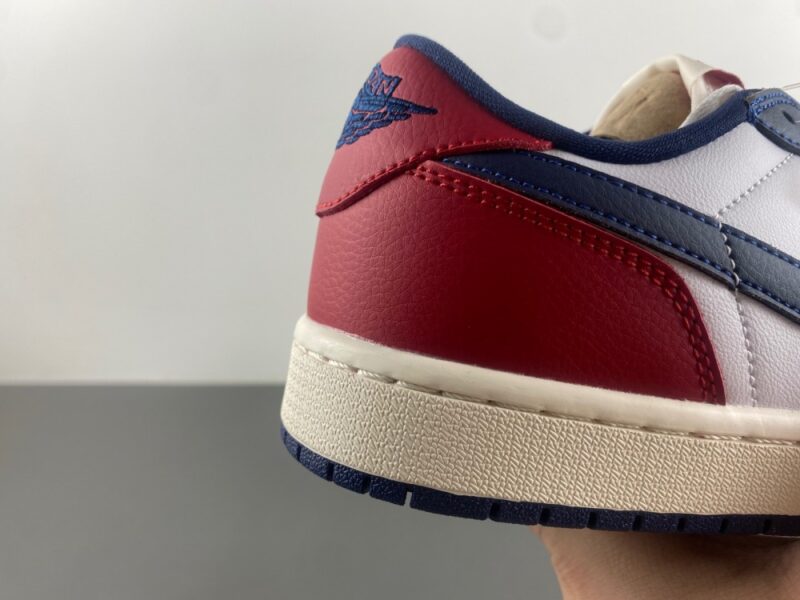 Air Jordan 1 Retro Low OG Howard University - Image 3