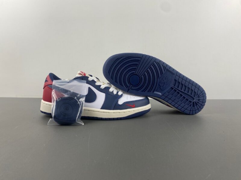 Air Jordan 1 Retro Low OG Howard University - Image 5