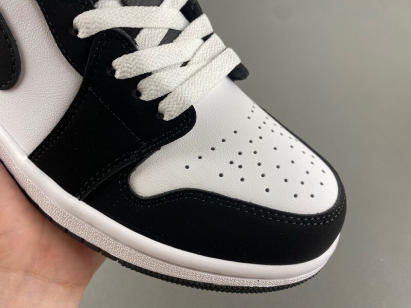 Air Jordan 1 Low GS 'Panda Toe' - Image 4