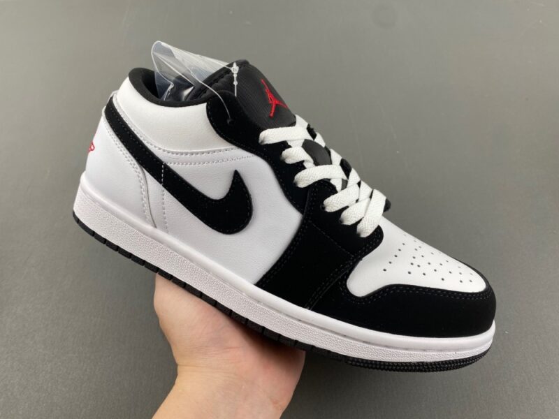 Air Jordan 1 Low GS 'Panda Toe' - Image 2