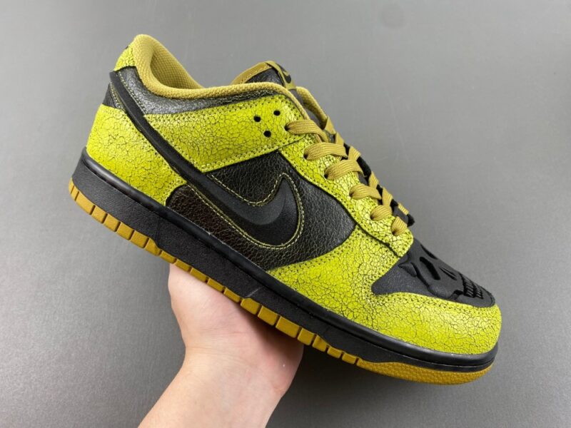 Nike Dunk Low Retro QS Halloween Skull - Image 2