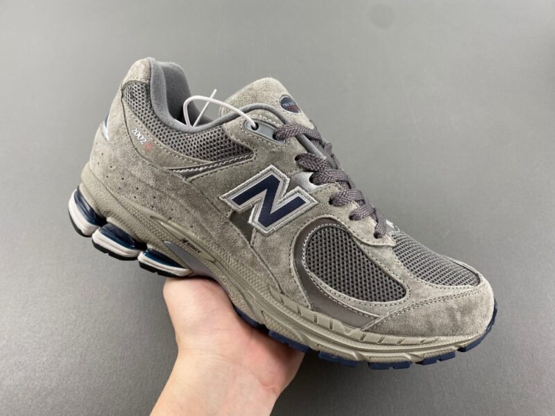 New Balance 2002R Light Grey - Image 2