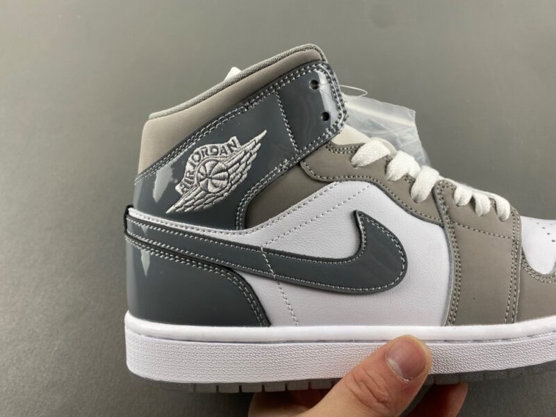 Air Jordan 1 Mid SE White Medium Grey Cool Grey - Image 3